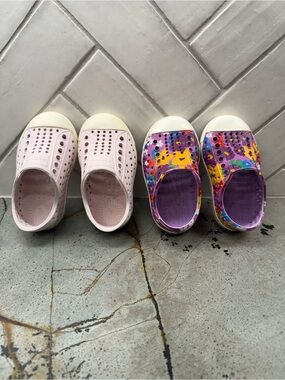 Native Jefferson Shoes Set Size C4 Milk Pink & Multicolor Floral